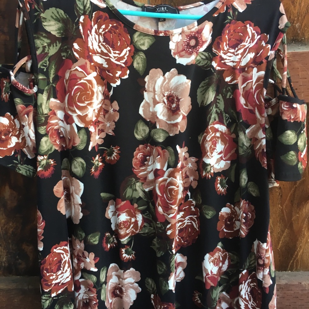 Dress - Picture 3 of 3